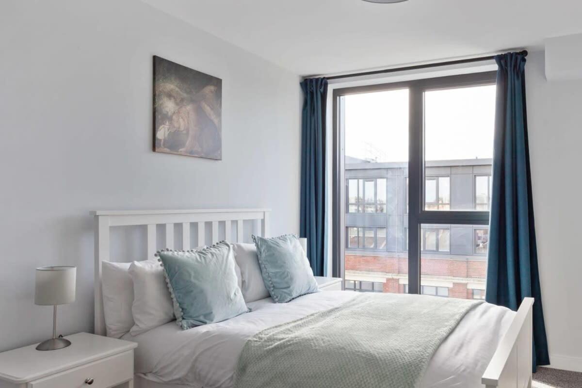 Modern 1 Bedroom Apartment In Central Brimingham Бирмингем Экстерьер фото
