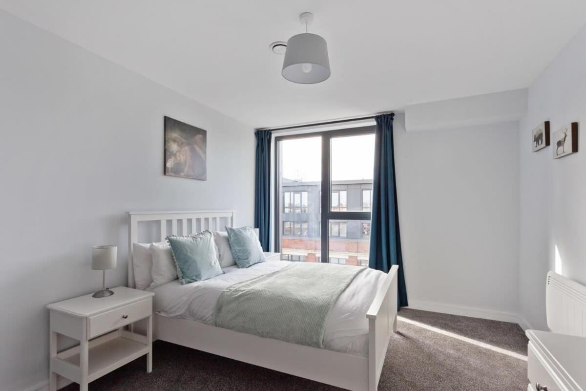 Modern 1 Bedroom Apartment In Central Brimingham Бирмингем Экстерьер фото