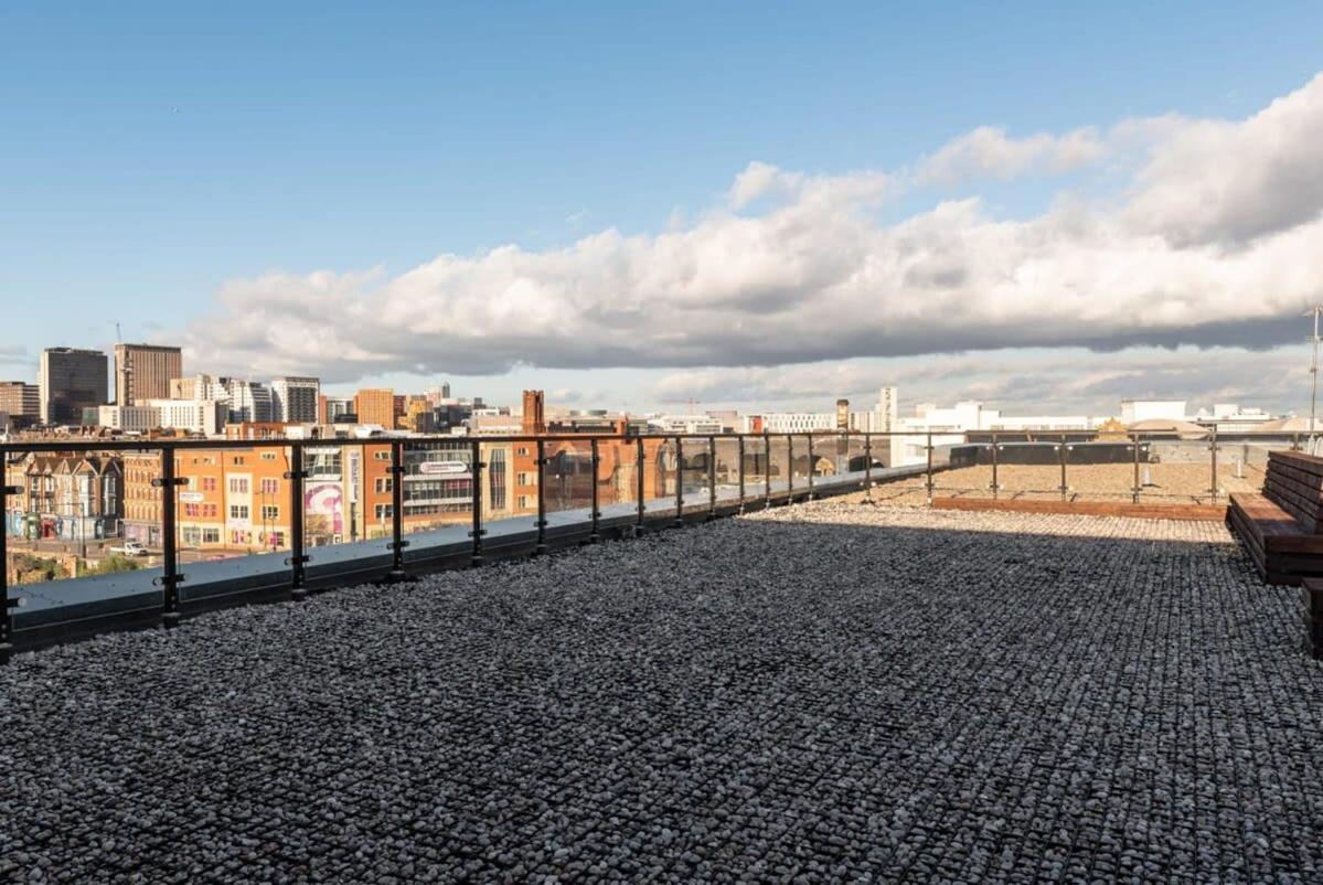 Modern 1 Bedroom Apartment In Central Brimingham Бирмингем Экстерьер фото